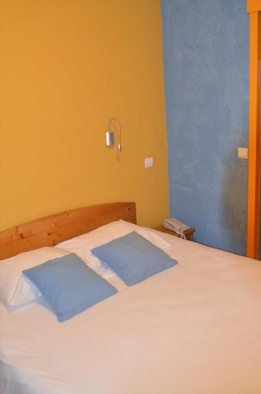 Hotel Au Fil De L'Eau Seyssel Esterno foto